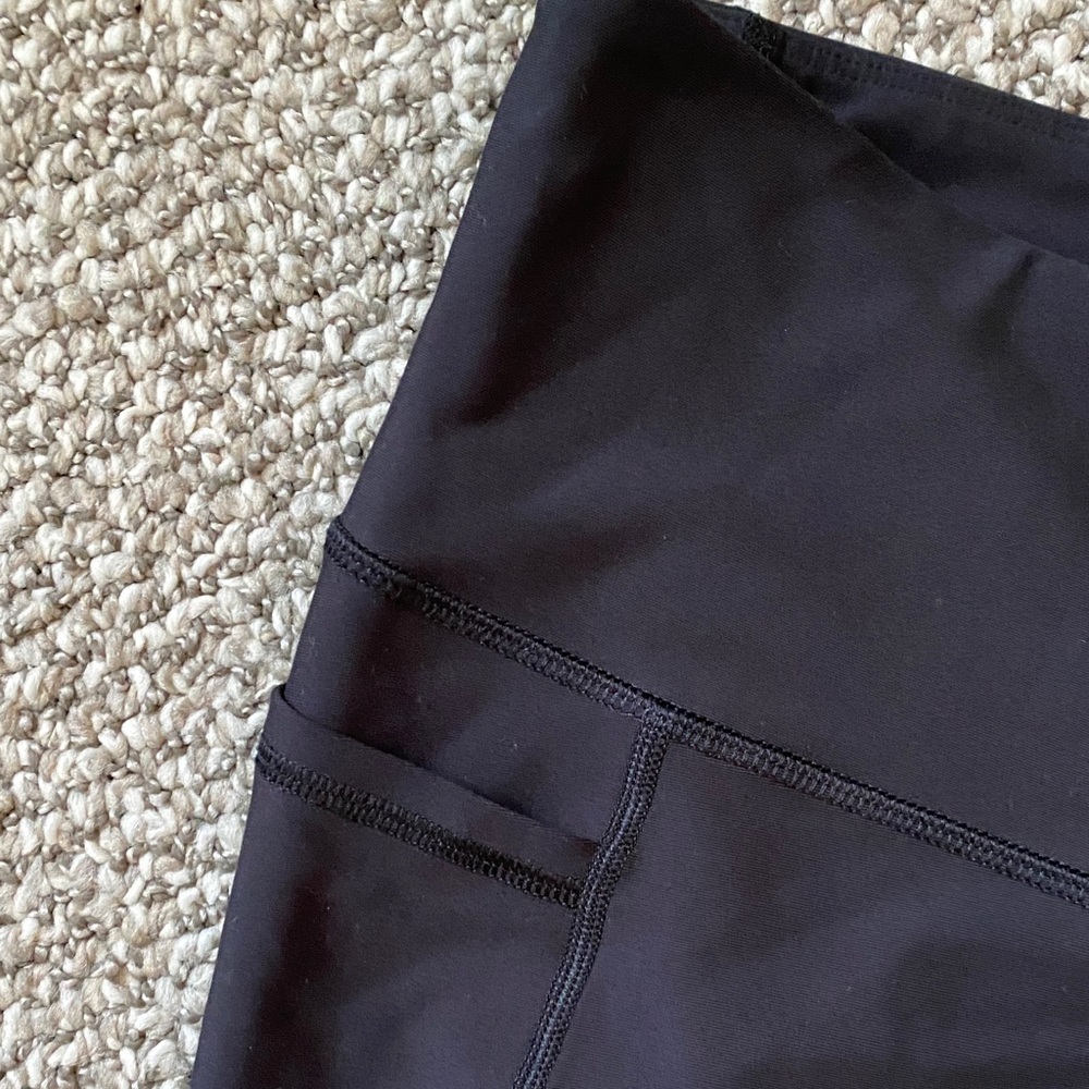 Women’s Black Power Soft Capri Leggings - Picture 3 of 6